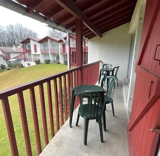 Hosta Piscine Vue Montagnes Διαμέρισμα *